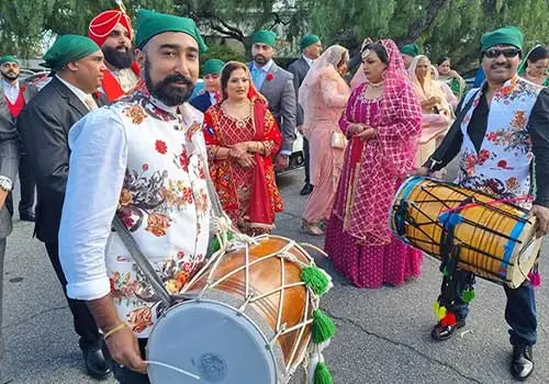 baraat (dhol drumming)